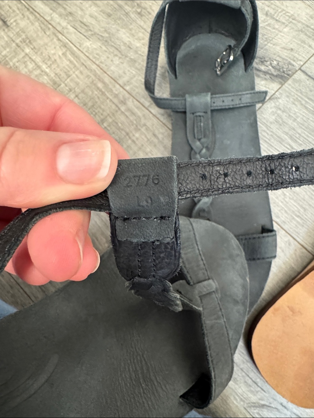 Two Pairs of Women’s Rainbow Sandals in Black and Tan Bundle - Picture 3 of 5